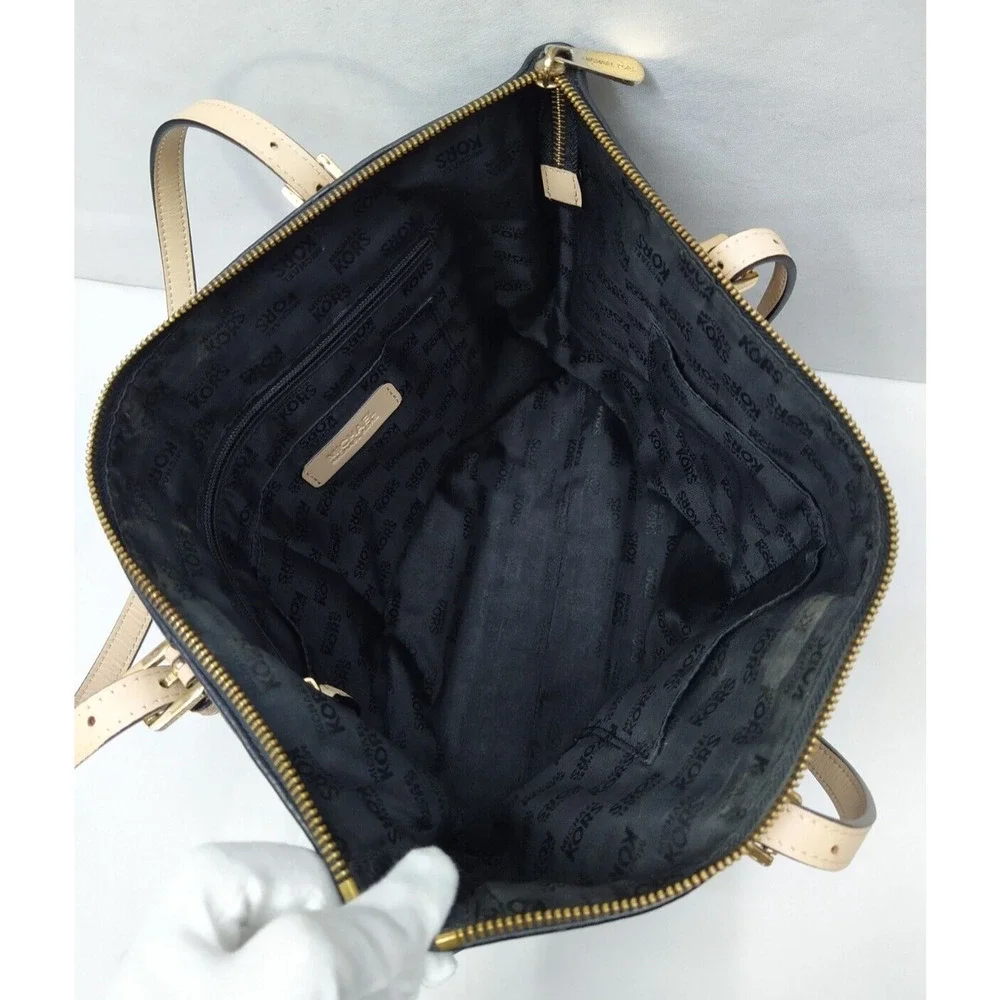 Michael Kors Jet Set Black Leather Double Handles Zipper Closure Tote Bag - Picture 11 of 16
